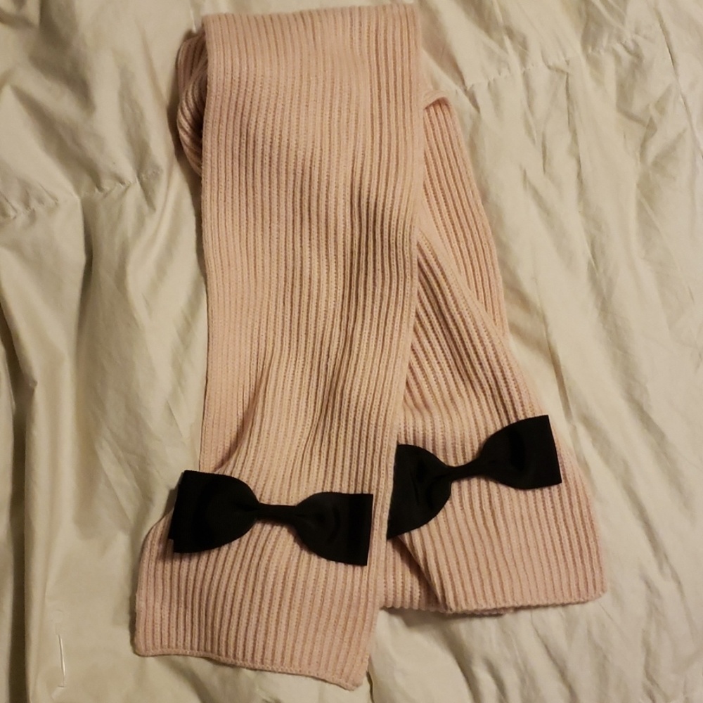 NWT Kate Spade Knit Scarf Pink w/Black Ribbon Bows